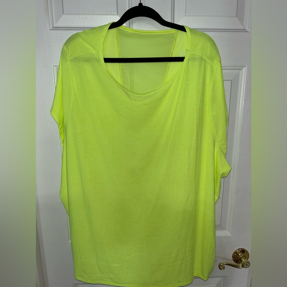 Womens old navy active workout top size 4X never worn